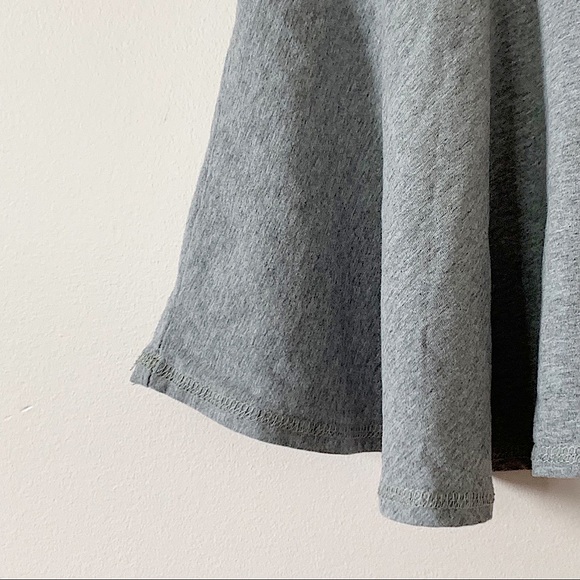 3/20💫 FOREVER 21 | Grey skater skirt size XS-S - Picture 3 of 6